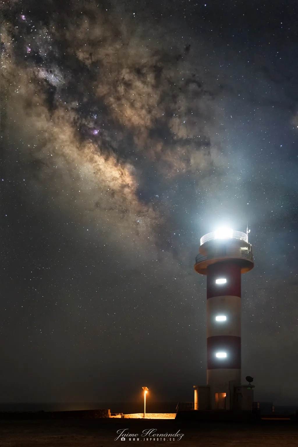 La Vía Láctea vigila el faro · Faro de Fuencaliente, Fuencaliente de La Palma, La Palma